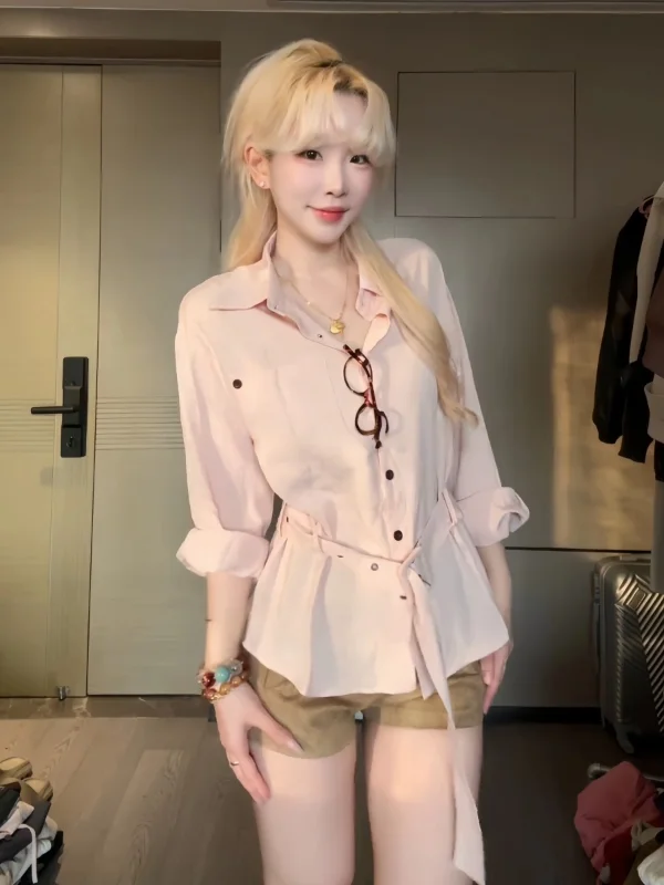 

Женская розовая блузка больших размеров с воротником и поясом в американском ретро-стиле, модный топ премиум-класса для осенних поездок на работу