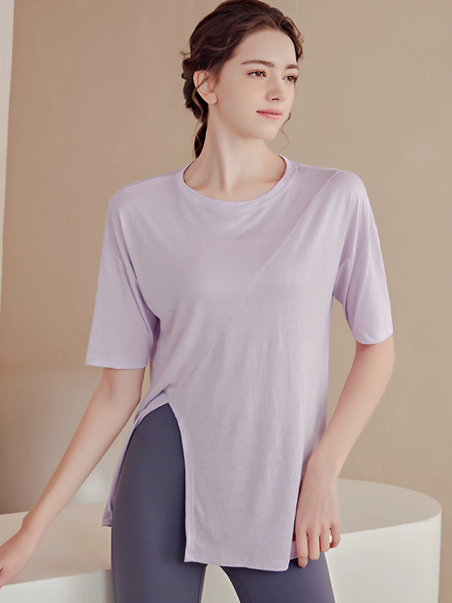 

Women's Yoga Sportswear Top Summer New Loose Qui Dry Running ort Sve T-irt Fitn Cover up Silk Blend round Ne