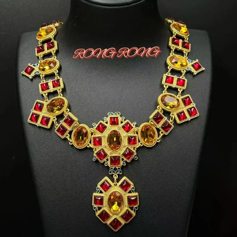 Set perhiasan mewah cahaya royal kalung anting geometris ruby alami desain niche Eropa Tengah