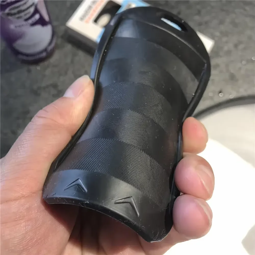 L'affilatore per lame di rasoio da barba in gomma estende la durata delle lame di rasoio Strumento per la pulizia del rasoio in silicone Accessori da viaggio di sicurezza per la rasatura