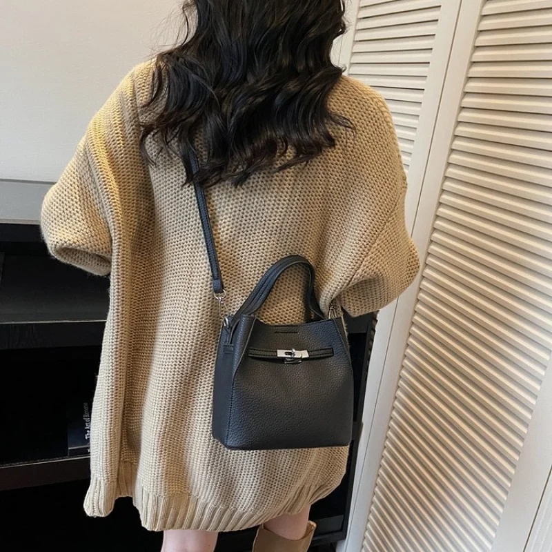 

Deluxe Women's Tote Bag Made Of Microfiber Leather Boasting Casual Slovenia Trendy Neat Spacious Daily Look​