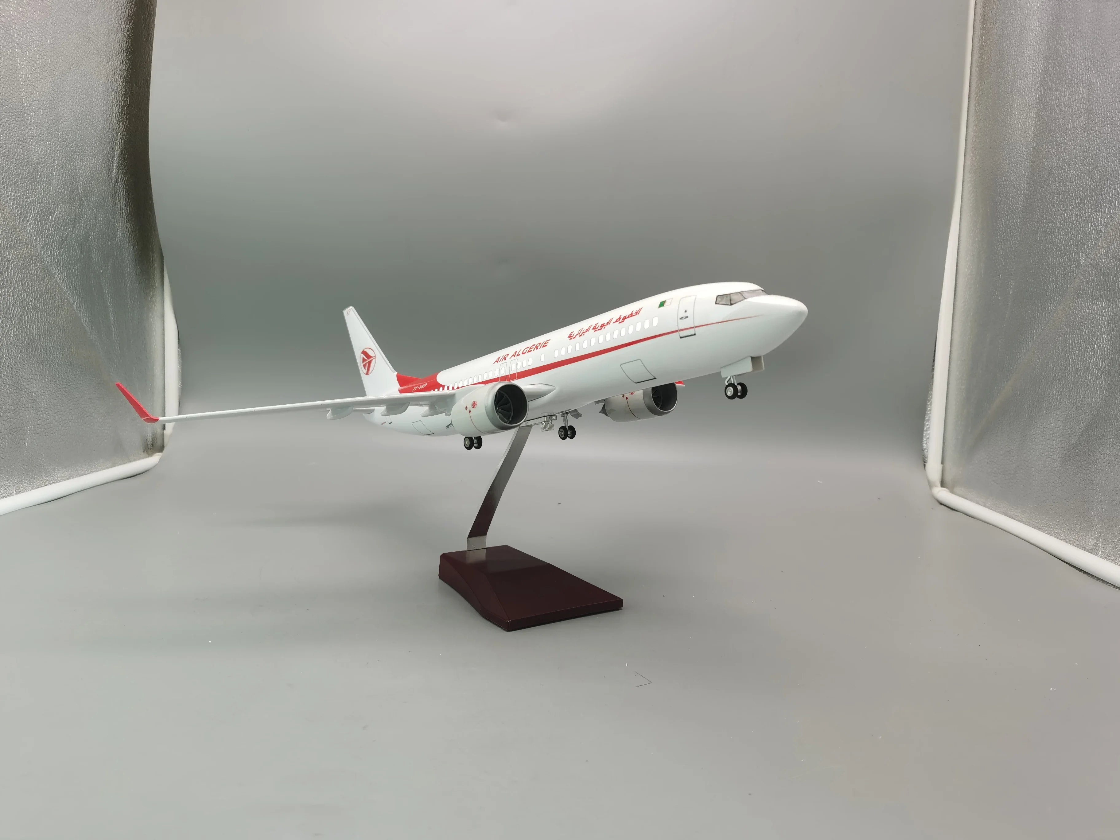 Imagem -03 - Avião Modelo Display Stand para Crianças e Adultos Alloy Metal Avião Argélia Modelo 47 Cm1 85 Escala Boeing B737800