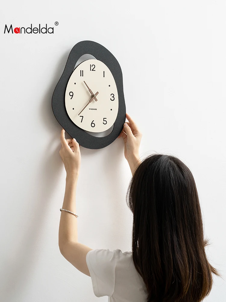 2025 New Arrival Viral-Worthy Wall Clock - Minimalist Retro Elegant Clock for Living Room, Drill-Free Design