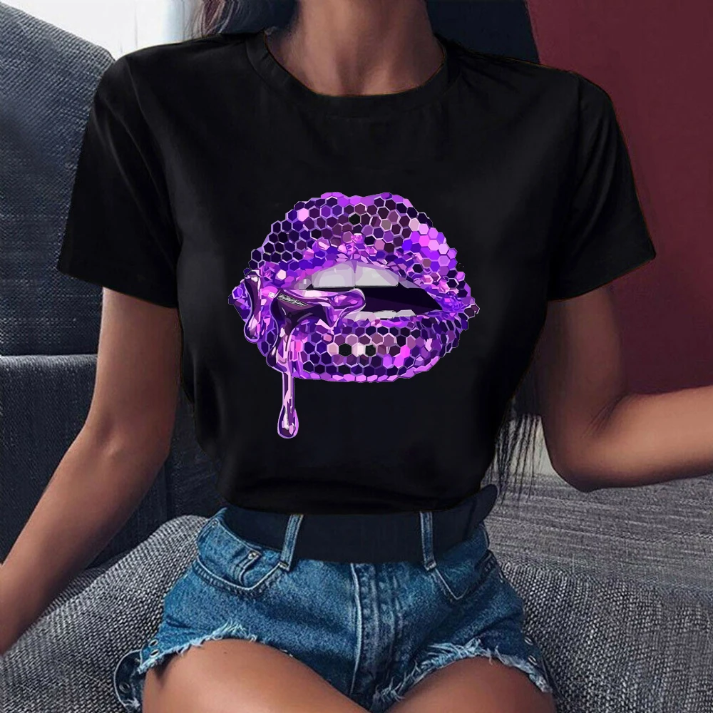 

Black T Shirt Women Glitter Lips Graphic Print Tshirt Femme Luxurious Makeup Sexy T-Shirt Aesthetic Clothes Summer Tops