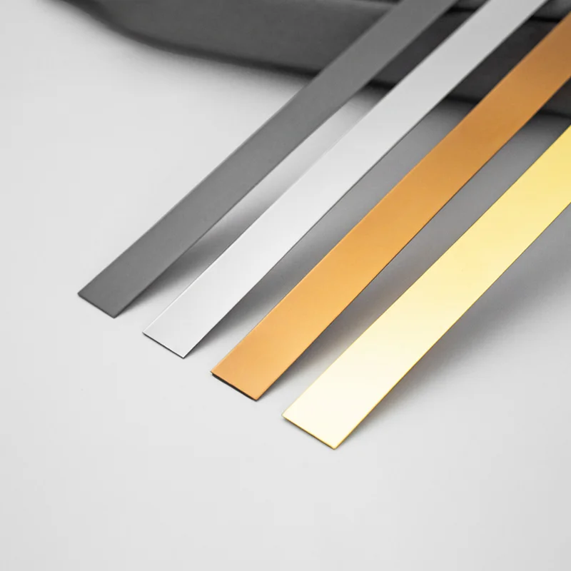 5-Meter-Long Matte Stainless Steel Wall with Decorative Edges and Sealing Strips That Can Be Peeled and Pasted with Metal