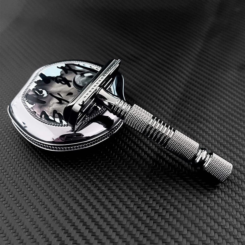 

JOKMAE 10T-1 латунный материал с короткой ручкой, усовершенствованная бритва для влажного бритья, безопасная бритва с двойными краями, мужской парикмахерский инструмент для резьбы по бороду