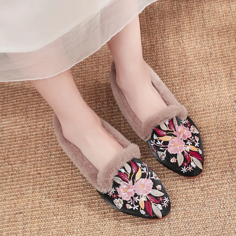 Veowalk Flowers Embroidered Women Slip on Warm Faux Fur Collar Flats, Winter Soft Velvet Cotton Pointy Toe Shoes Fashion Ballets