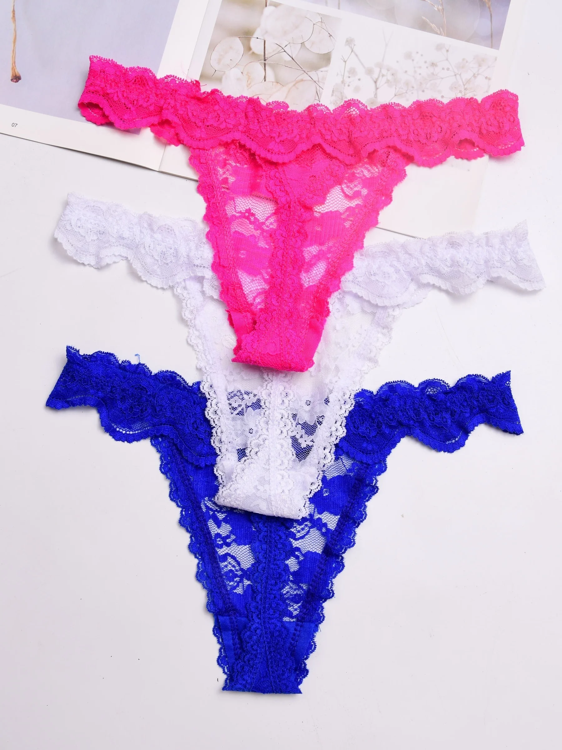 String sexy en dentelle pour femmes, culotte transparente, sous-vêtement confortable, lingerie, 1 pièce, ah51