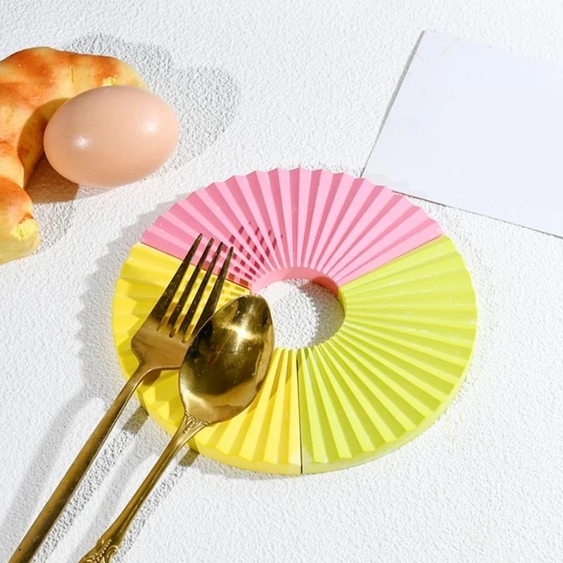 Creative Silicone Fan Shaped Heat Insulation Tray Mold For DIY Craft Projects