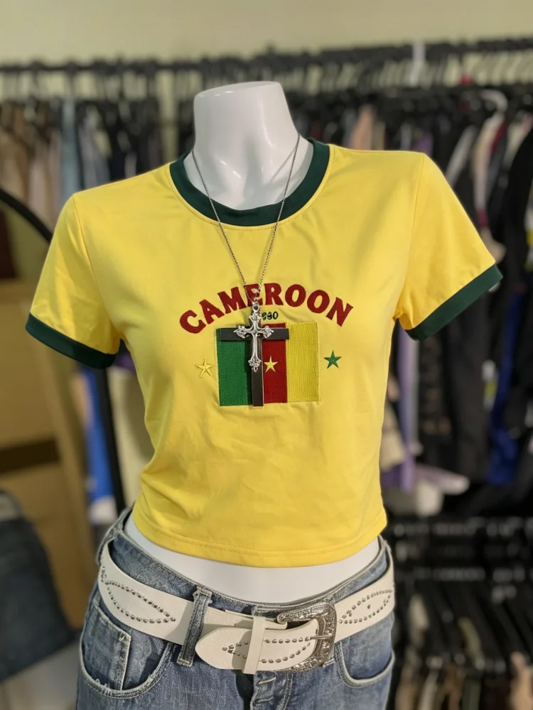 Street Fashion Usa - เสื้อครอปปักลายธงชาติแคเมอรูนสำหรับผู้หญิง สไตล์ Y2K สีสันตัดกัน แขนสั้น