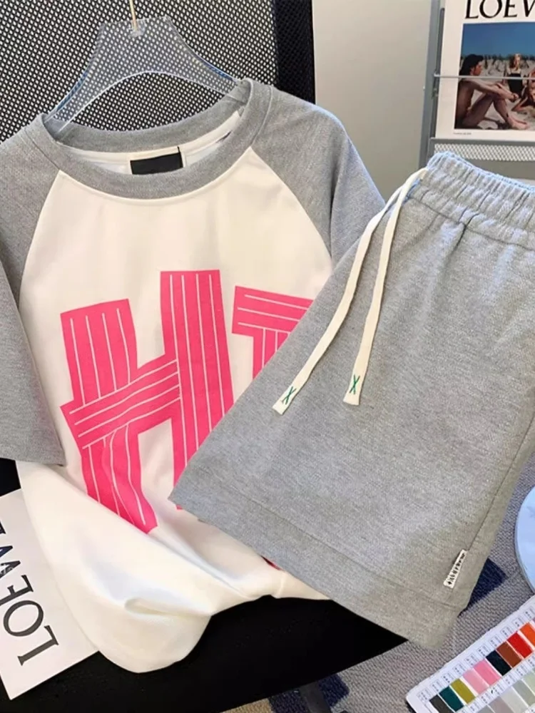 

Large Size 300 Pou Summer ort Sve Casual Set T-irt Top Five-Point Pants Two-Piece Set ex Straight Leg Fit