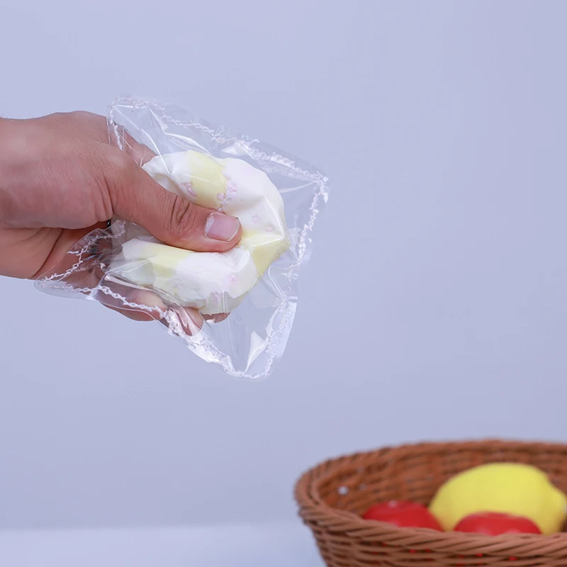 ZOCO ソフト手作りシリコンケーキ フィジェットトイ、ゆっくり戻る動きとストレス解消のための握り心地、クリスマスプレゼントに最適