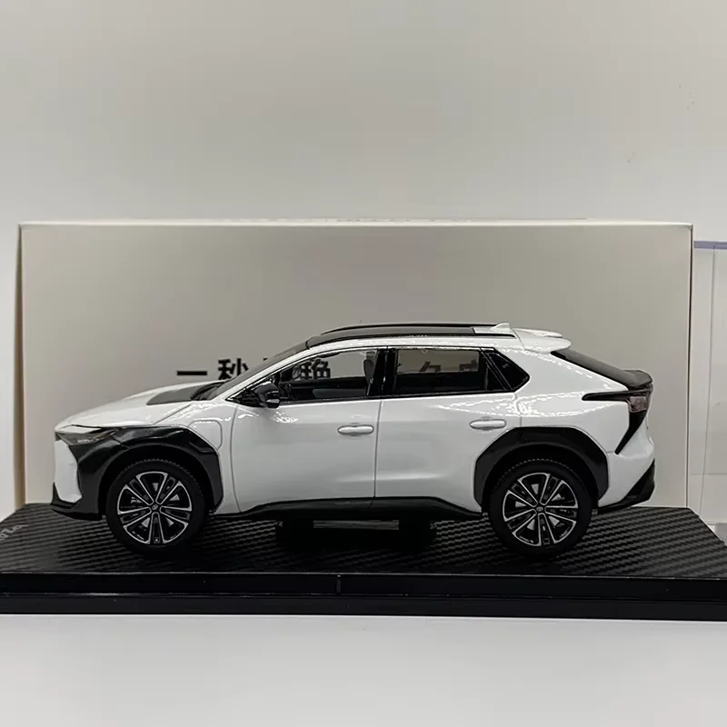 

Diecast 1:30 Scale BZ4X Alloy Simulation Car Model Static Collection Decorated Holiday Toy Souvenir Gift