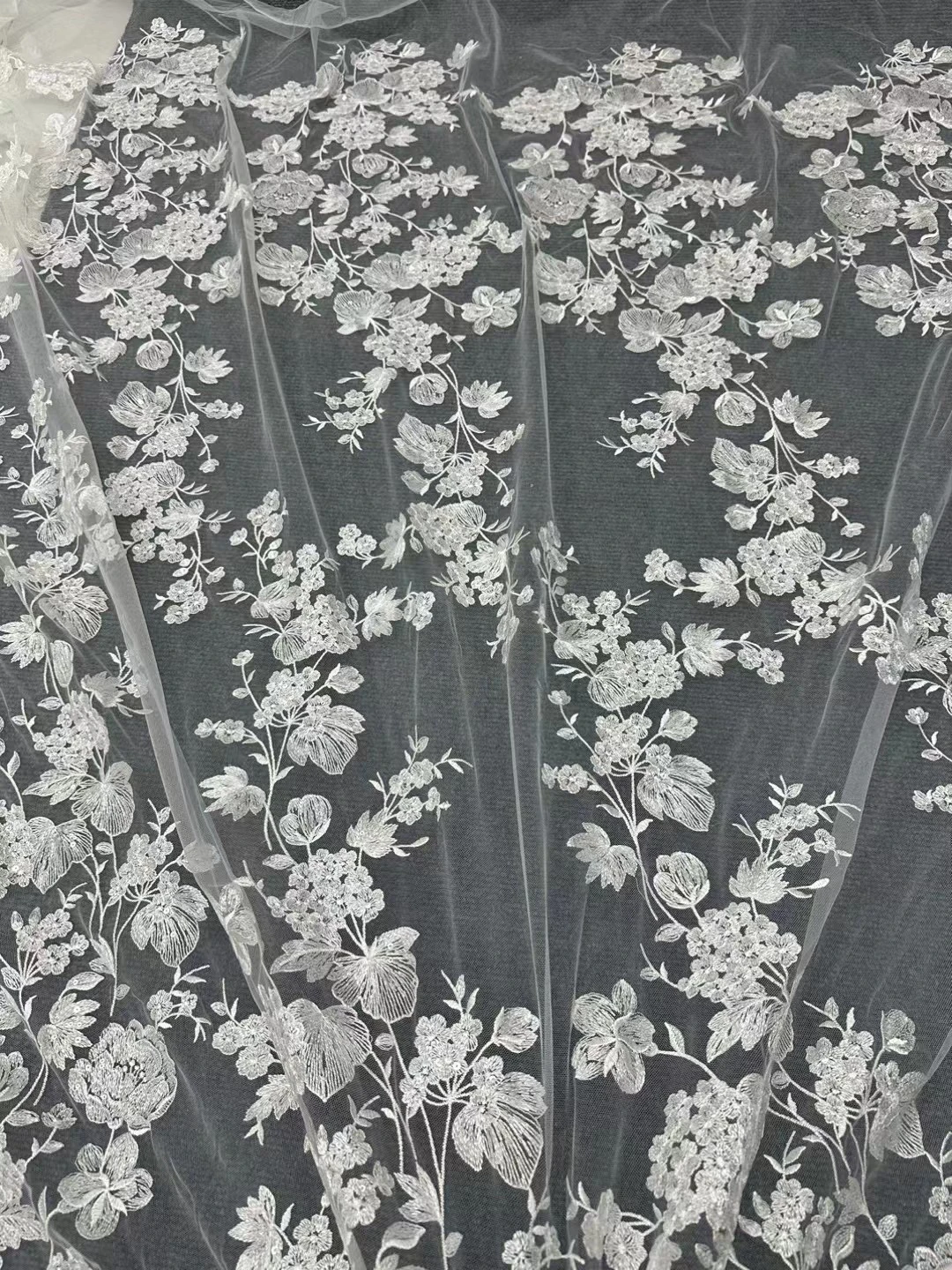 

2024 Latest 3D Embroidered Tulle French Lace With Sequins African Tulle Lace Mesh Fabric 5 Yds Wedding