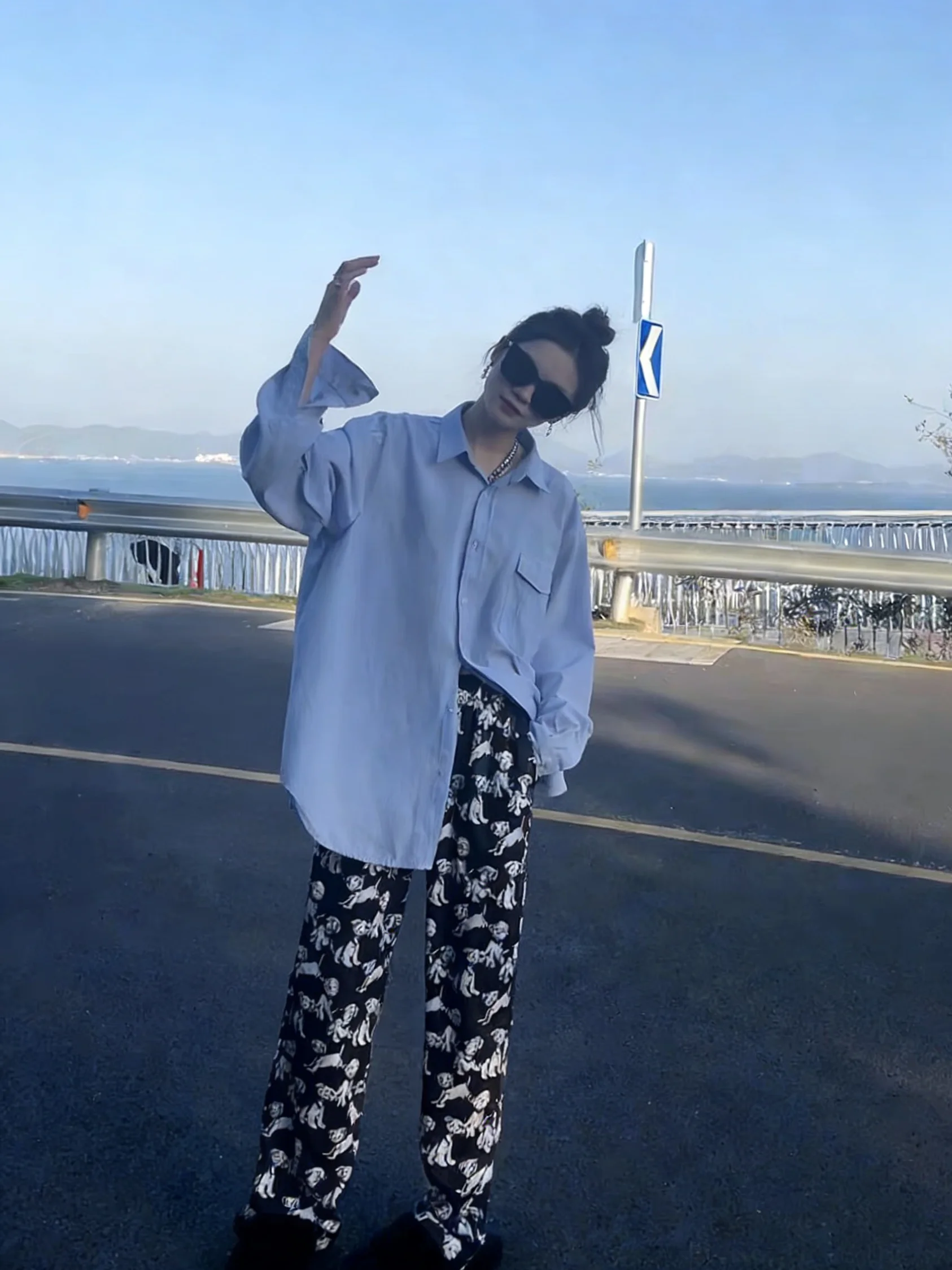 

HADTOFOUR Синяя свободная женская рубашка Весна 2026, не требующая глажки, повседневный стиль, с длинным рукавом, из смесового хлопка и полиэстера, комфортная, дышащая