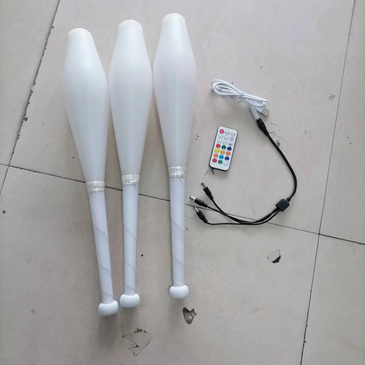 

3 piece Remote control adjustment TYPE-C port Charge USB led juggling clubs