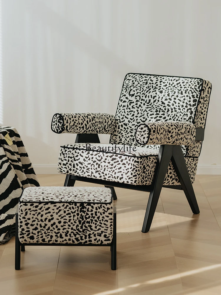 

Modern Leopard Print Chandigar Leisure Chair Black and White Antique Style Solid Wood Living Room Armchair