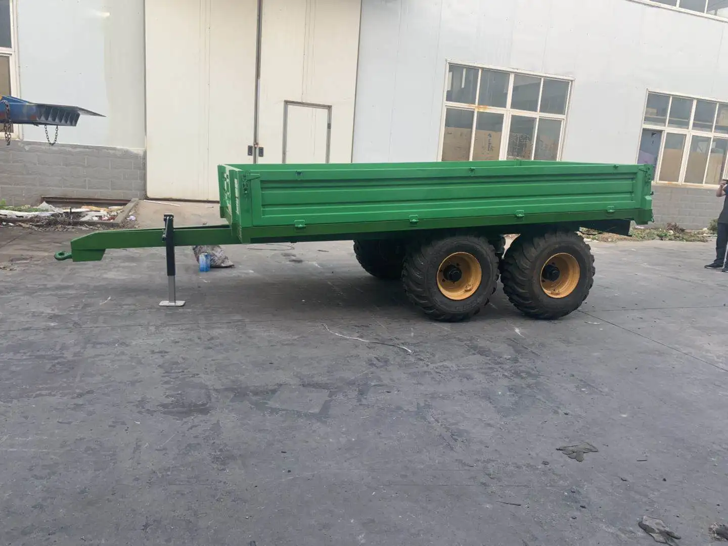 Certyfikat CE 3T Ciągnik ogrodowy z wywrotką do sprzedaży