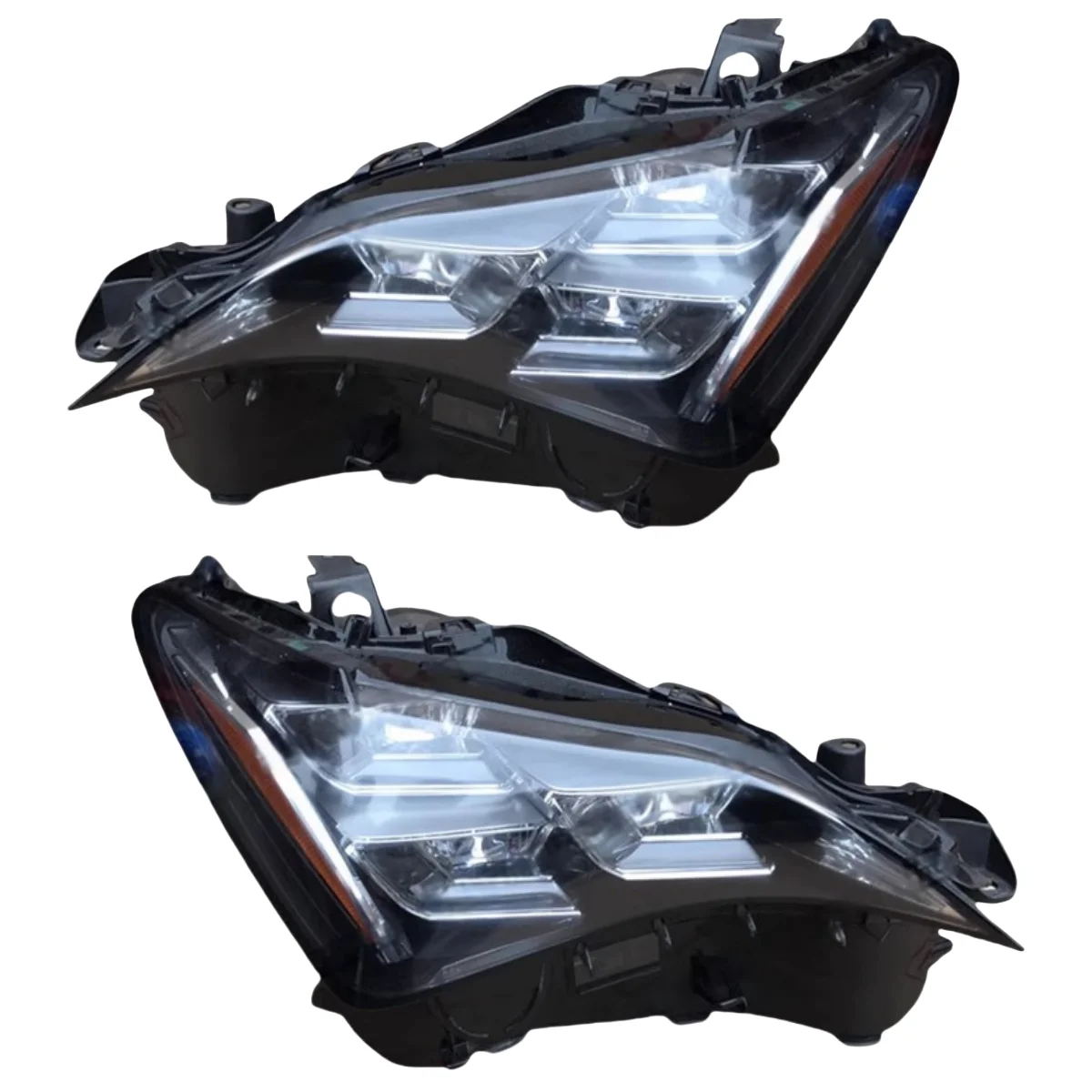 

Suitable for 15-18 Year Lexus RC200T/RC300H Front Lighting Headlights Left and Right Light-emitting Diodes 8118524220 8114524220