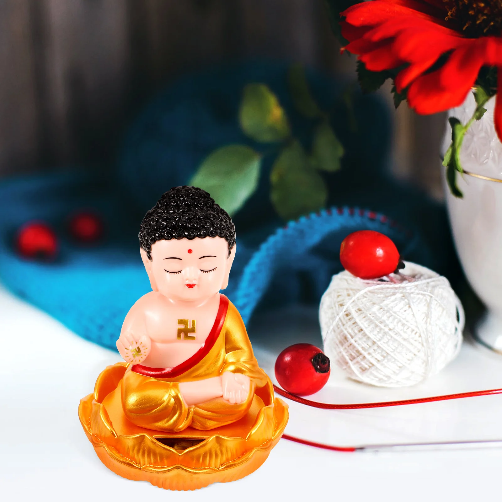 

Gold Robe Buddha Statue Solar-Powered Mini Craft For Car Dashboard Desktop Home Decor Table Ornament Retro Vintage