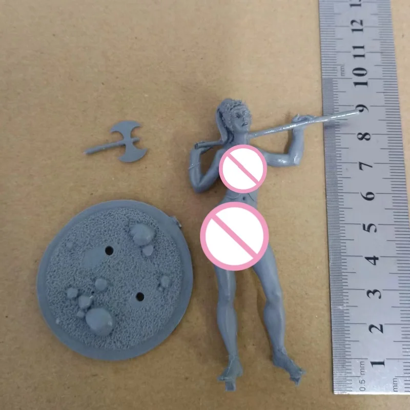 Battle Axe Girl Full Resin Figure Model Kit 1/24 Scale Assemble Miniatures Model Unassemb