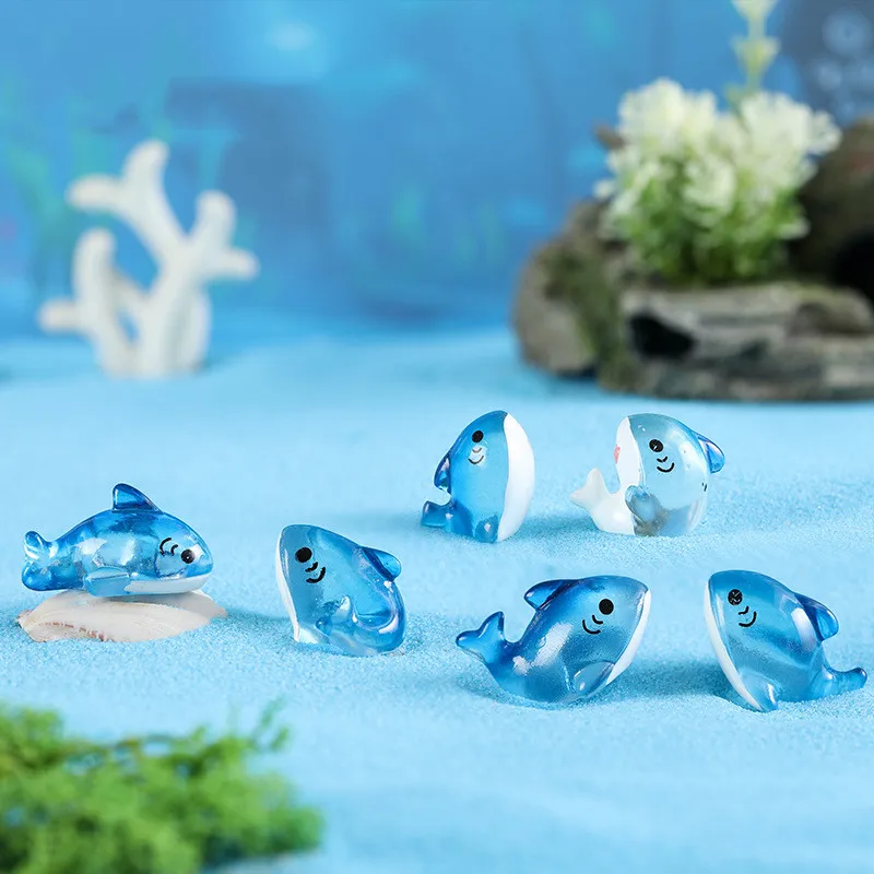 ESTATUILLA en miniatura para decoración del hogar, accesorios de Acuario, peces azules, tiburón, resina, Micro paisaje, artesanías