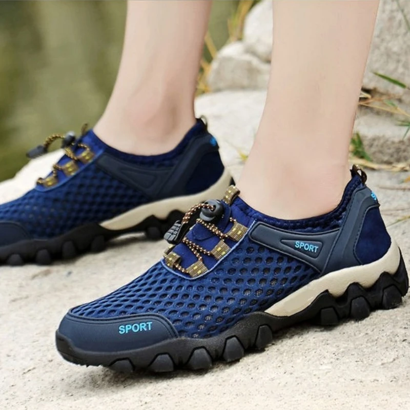 Mesh Mens Sneakers Lightweight Hiking Shoes Plus Size 36-45 Slip on Man Casual Shoes Breathable Comfortable Men Shoes Zapatillas