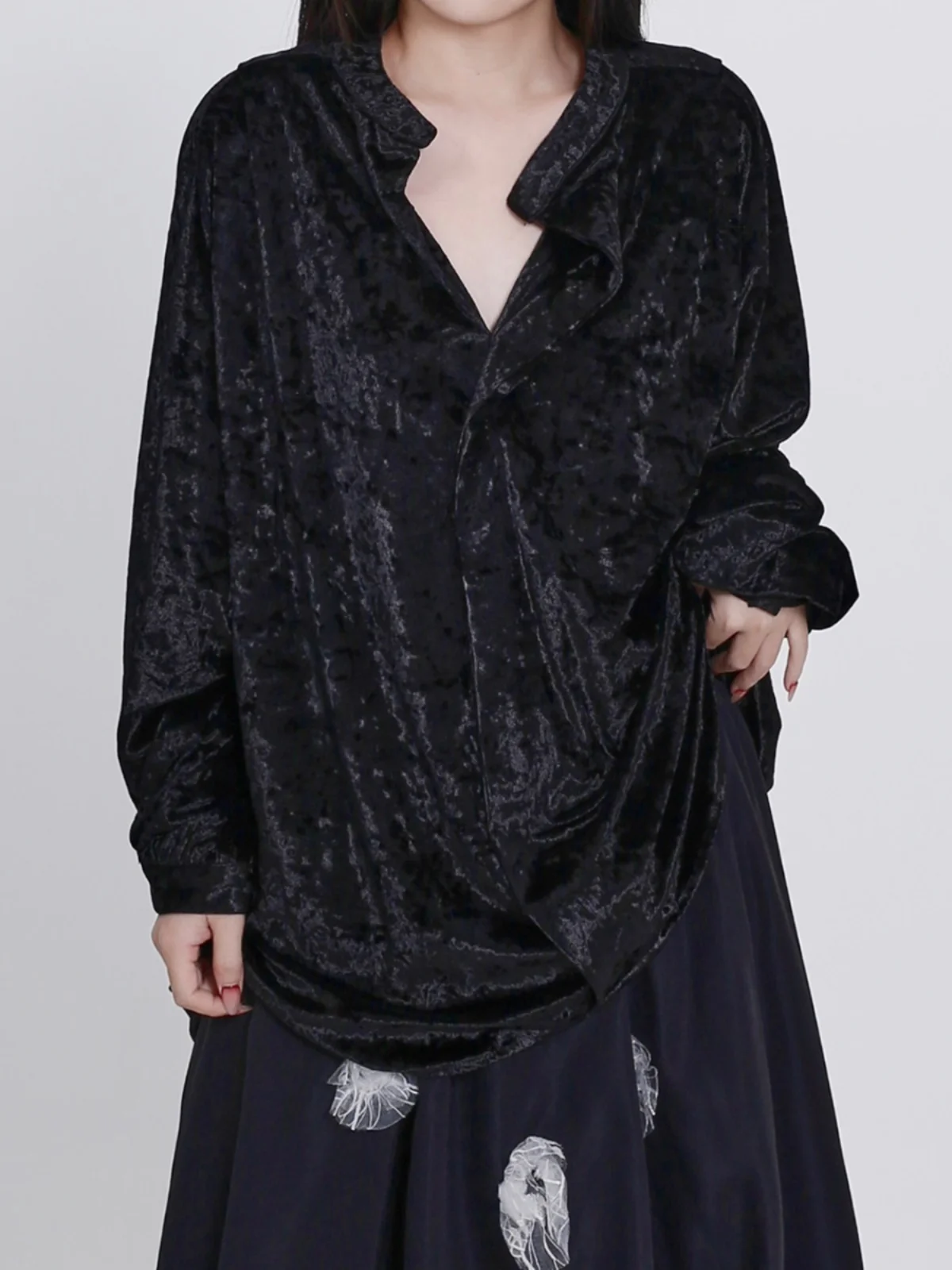 UMI MAO Spring Dark Top Series Short Front And Long Rear Design Niche Retro Velvet Drape Loose Bat Sleeve Shirt