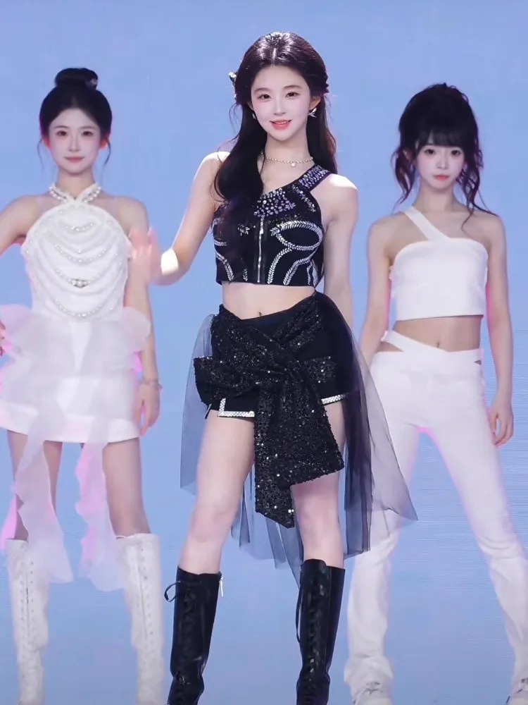 

Костюм для выступлений в стиле драма-поп для женской группы, черный костюм для выступлений в стиле хэви-индастриал с кристаллами и стразами, костюм для джазовых выступлений.