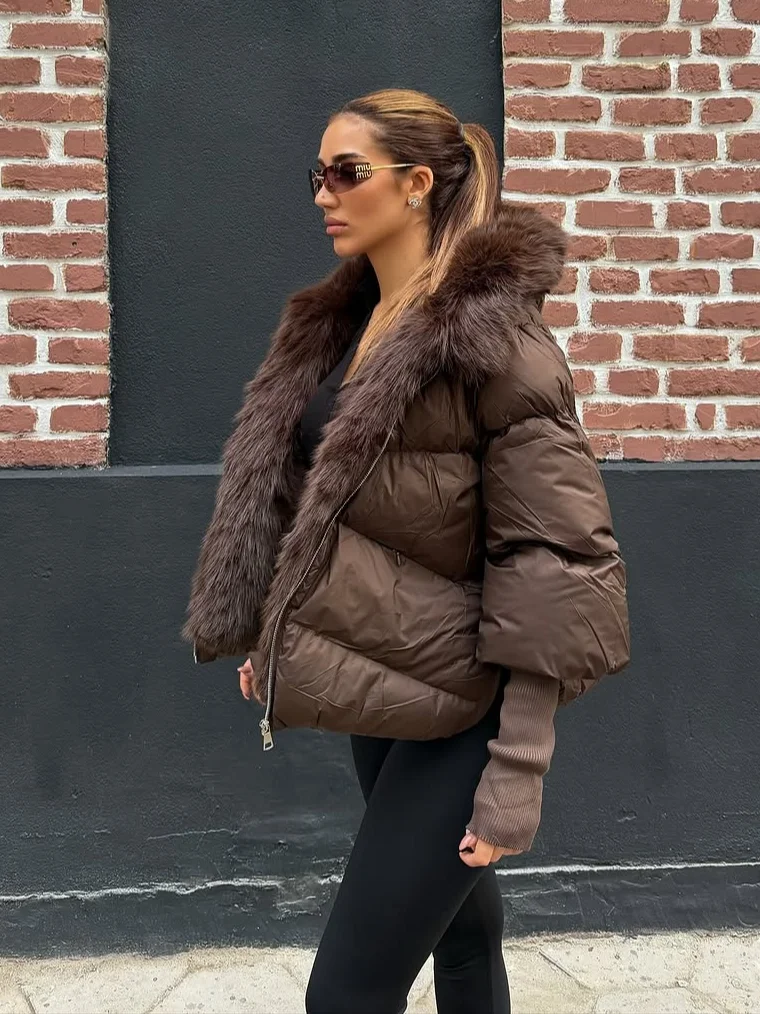 

Женская зимняя куртка темно-коричневого цвета с отделкой из искусственного меха, утепленная, стеганая, короткая, оверсайз, новая модель верхней одежды для женщин