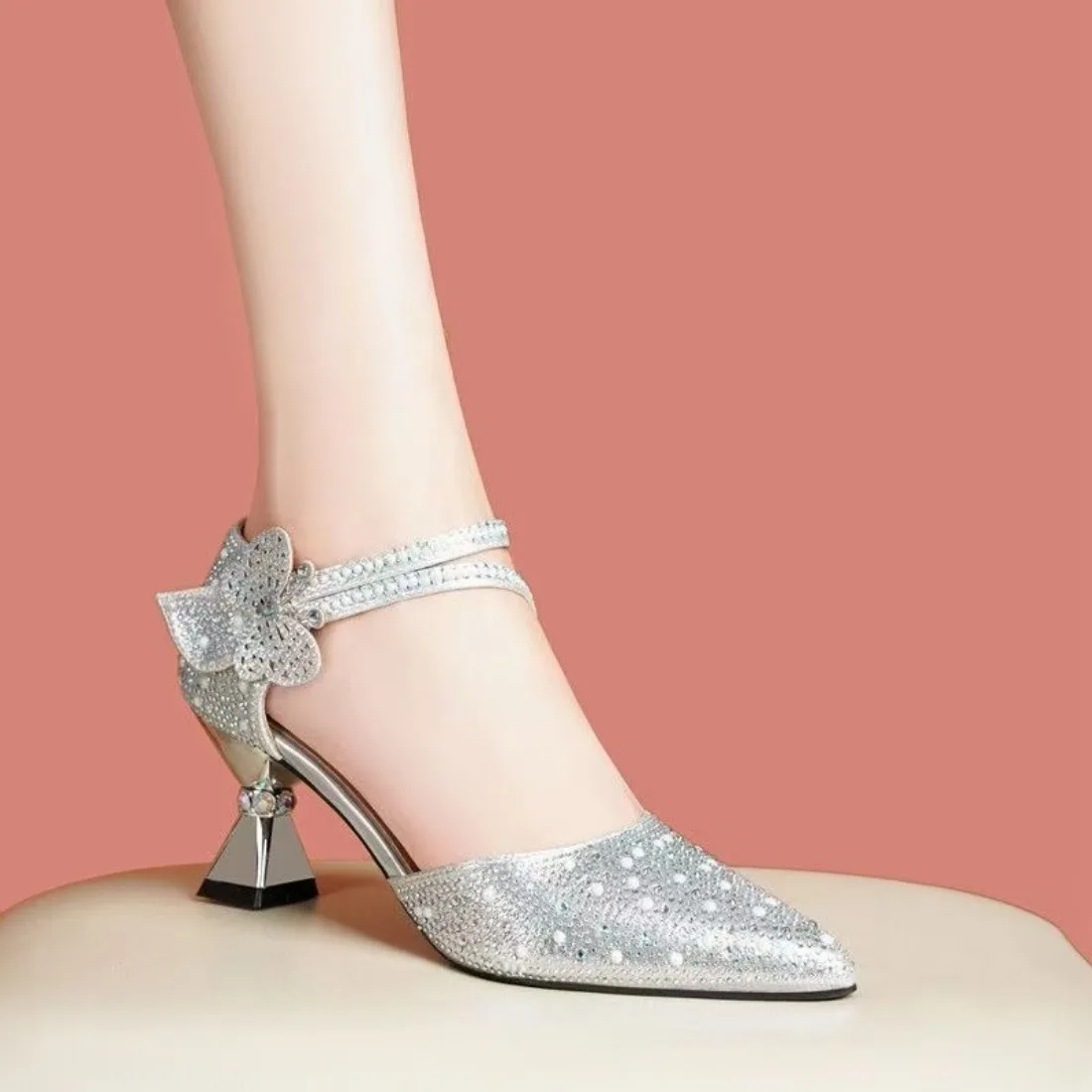 

2026 Summer New Women Fashion Rhinestone Pointed Sandals Comfortable Breathable High Heel Sandals Style Cool Shoes for Women