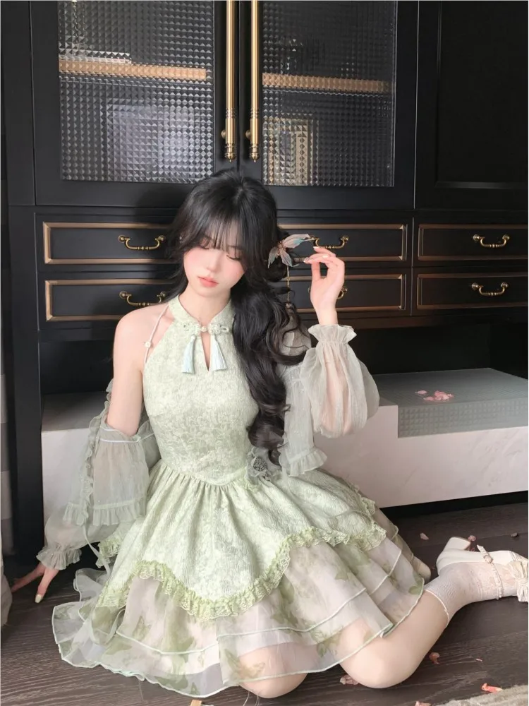A gentle and elegant Chinese-style hollowed-out button-up sleeveless jacquard halter off-the-shoulder puffy dress