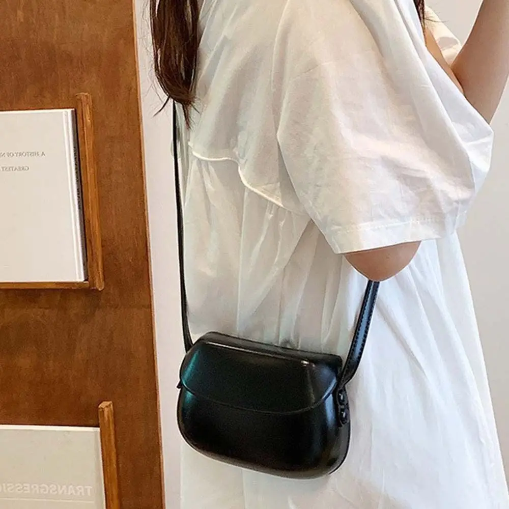 

PU Leather Candy Color Shell Bag Korean Style Solid Color Flap Crossbody Bags Shoulder Bag Fashion Design Versatile Saddle Bag