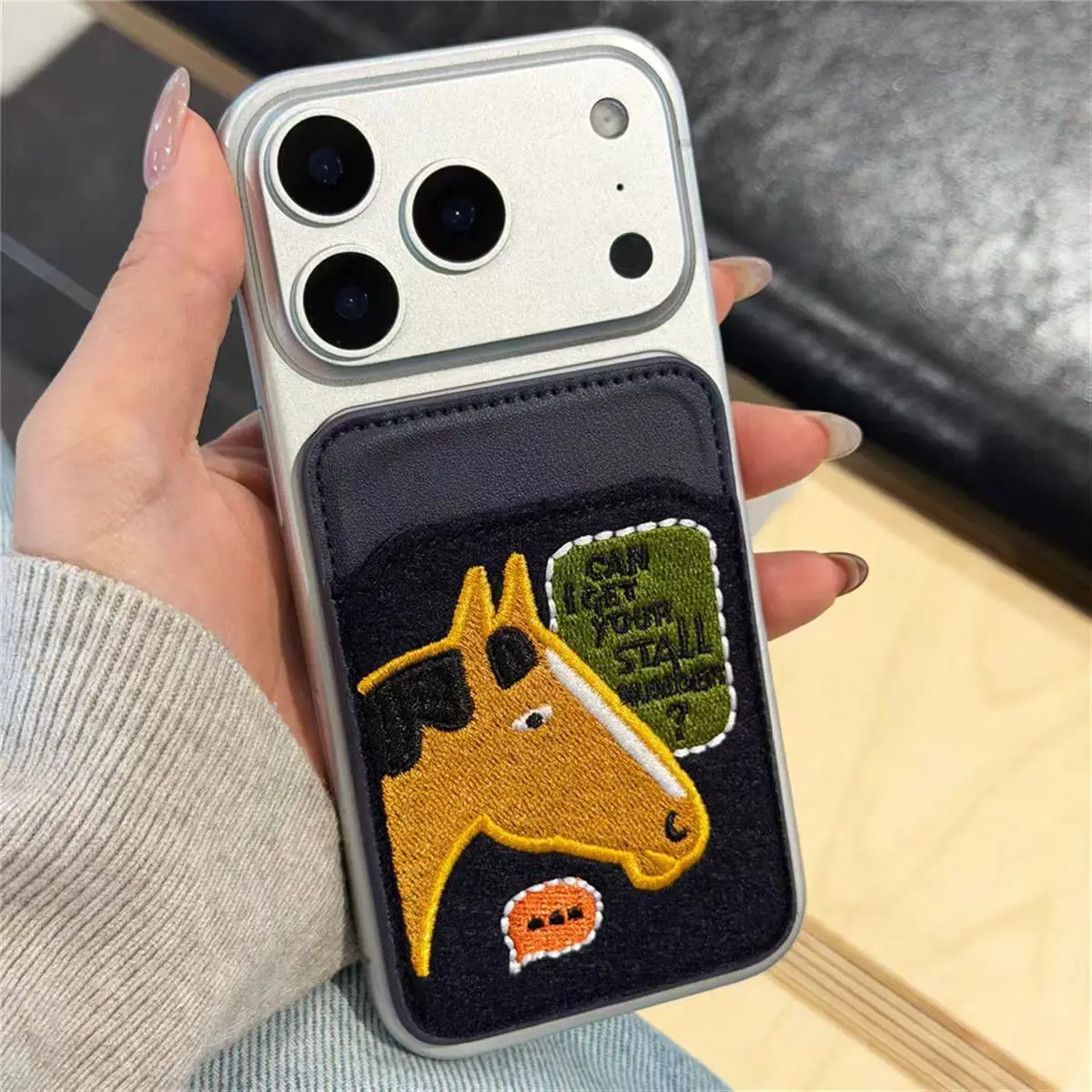 휴대폰 케이스 뒷면에 부착하는 마그네틱 카드 지갑 카드 홀더, 시리즈 17, 16, 15에 적용 가능.