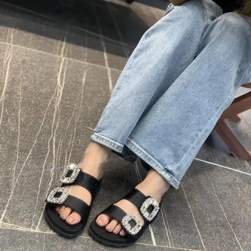 2024 summer flat slippers with diamond square buckle tight serrated non-slip lines simple and generous casual fashion