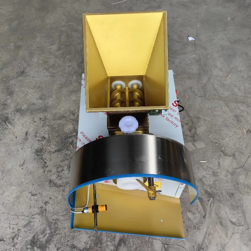 

Автоматическая электрическая тестоделительная машина для домашнего использования: для формирования шариков, круглых заготовок, пиццы, булочек, хлеба, кексов, самосы. Мощный мотор.