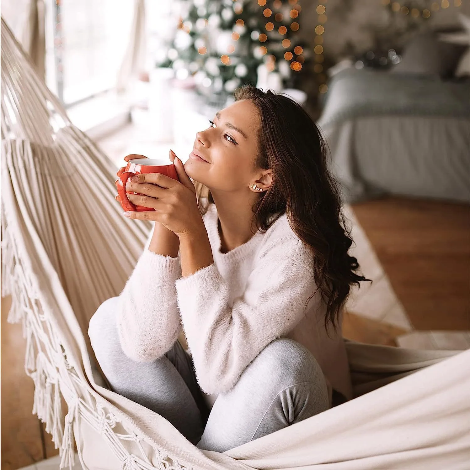 Bohemian style fringed hammock, a must for outdoor leisure and vacation, comfortable and load-bearing, portable storage