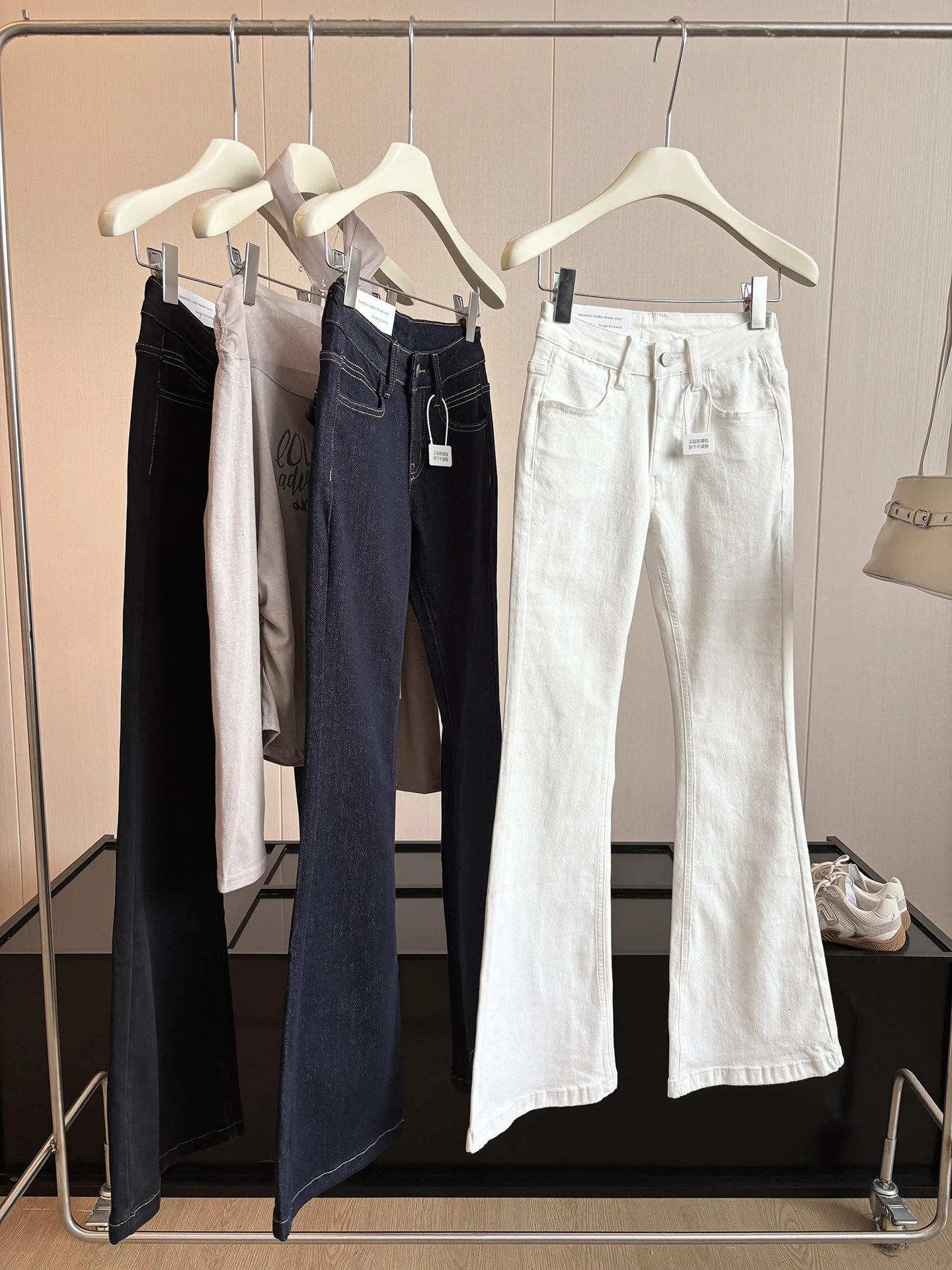 Low Waist Slim Fit White Denim Jeans Women's Autumn 2026 Korean Style Four Directional Elasticity Leg Lengthening Long Trousers
