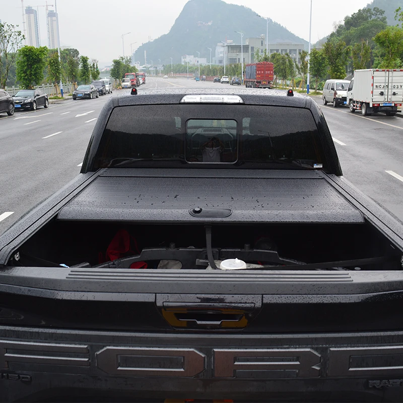 Pickup bed tonneau cover for vw amarok