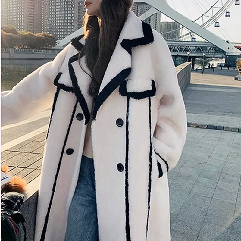 

2024 Haining Fur Winter New Women's Fashion Celebrity Sheep Fleece Sheared Real Wool Coat Lamb Fur and Fur Integrated