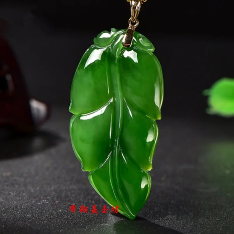 Xinjiang Hetian Jasperof the Rich Leaf Spinach Green Gold Inlaid with Jade Pendant