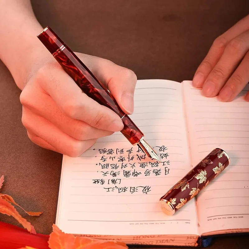 Hongdian N8 Penna stilografica in resina acrilica rossa con foglia d'acero Tappo intagliato EF/F Pennino Trim Penna per scrittura liscia con convertitore Penne regalo