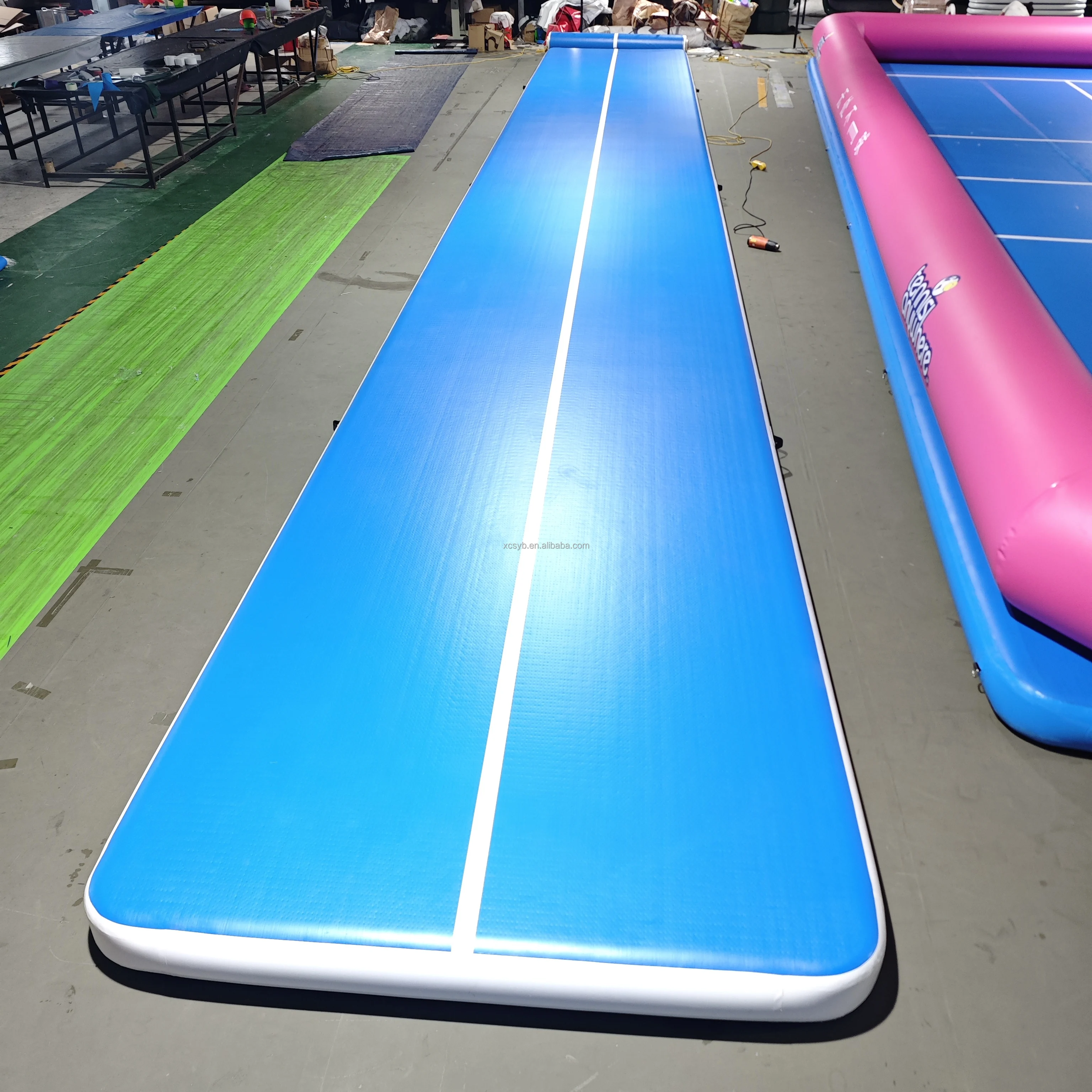

Customized LOGO Custom Inflatable Gym Air Tumble Track PVC Mat for Gymnastics and Taekwondo Indoor Trainingyoga Protective Pad a
