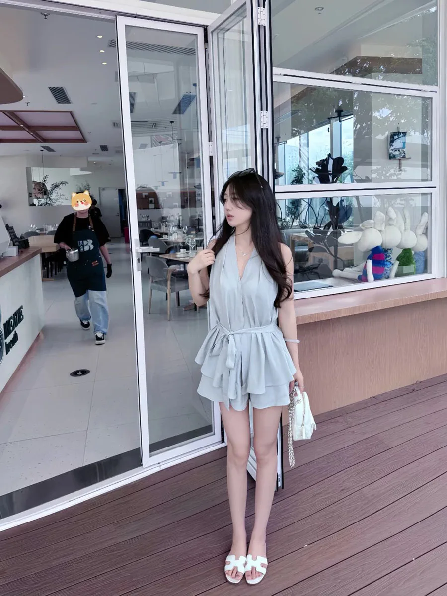 

Summer Silk Women's Set V-Neck Short Sleeve Hang Neck Sensual Breeze Short Pants Two-Piece Set Fashionable And Comfortable