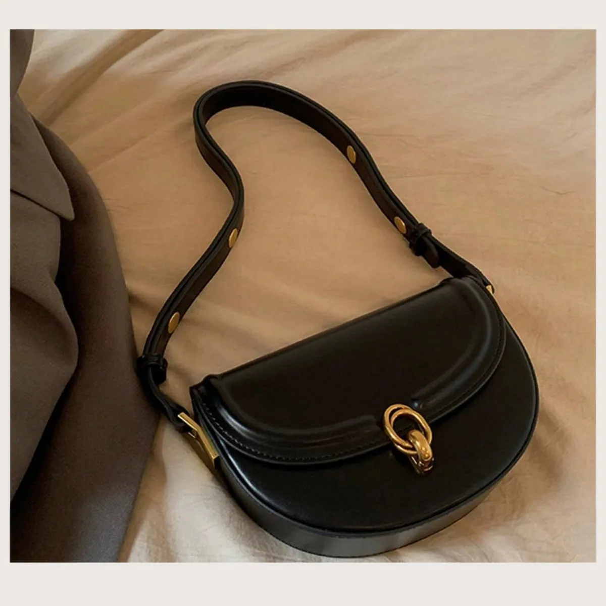 

Fashion Retro Arc Saddle Bag Women Solid Color Minimalist Shoulder Crossbody Handbag Trendy Commuter Tote Stylish Daily Purse