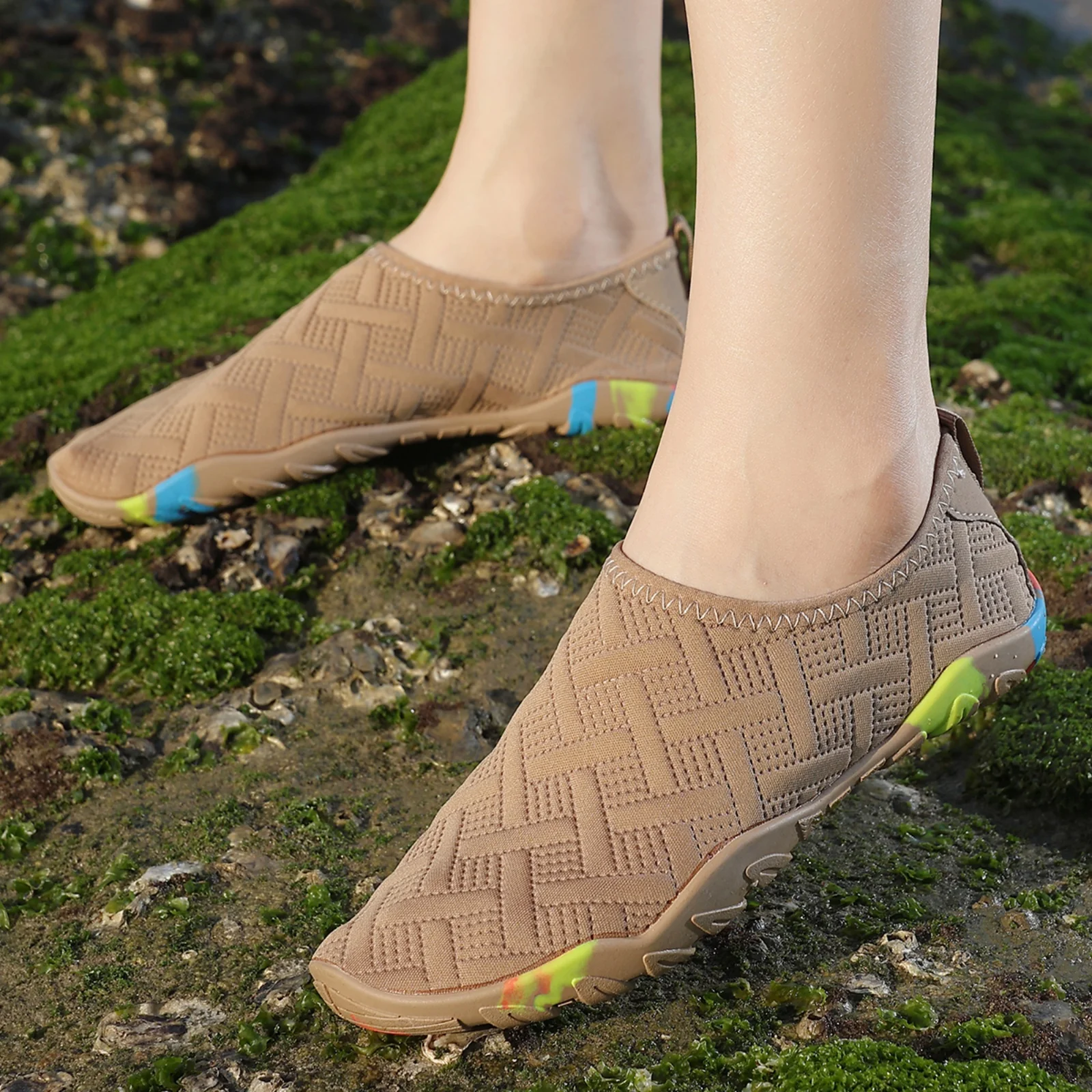 

Unisex Water Shoes Quick Dry Non-slip Aqua Shoes Breathable Barefoot Beach Swim Shoes For Men Women 606