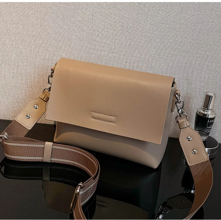 

Дорожная сумка большой вместимости, новинка 2025, женская сумка-тоут с цепочкой, роскошные дизайнерские сумки на плечо, сумки для подмышек