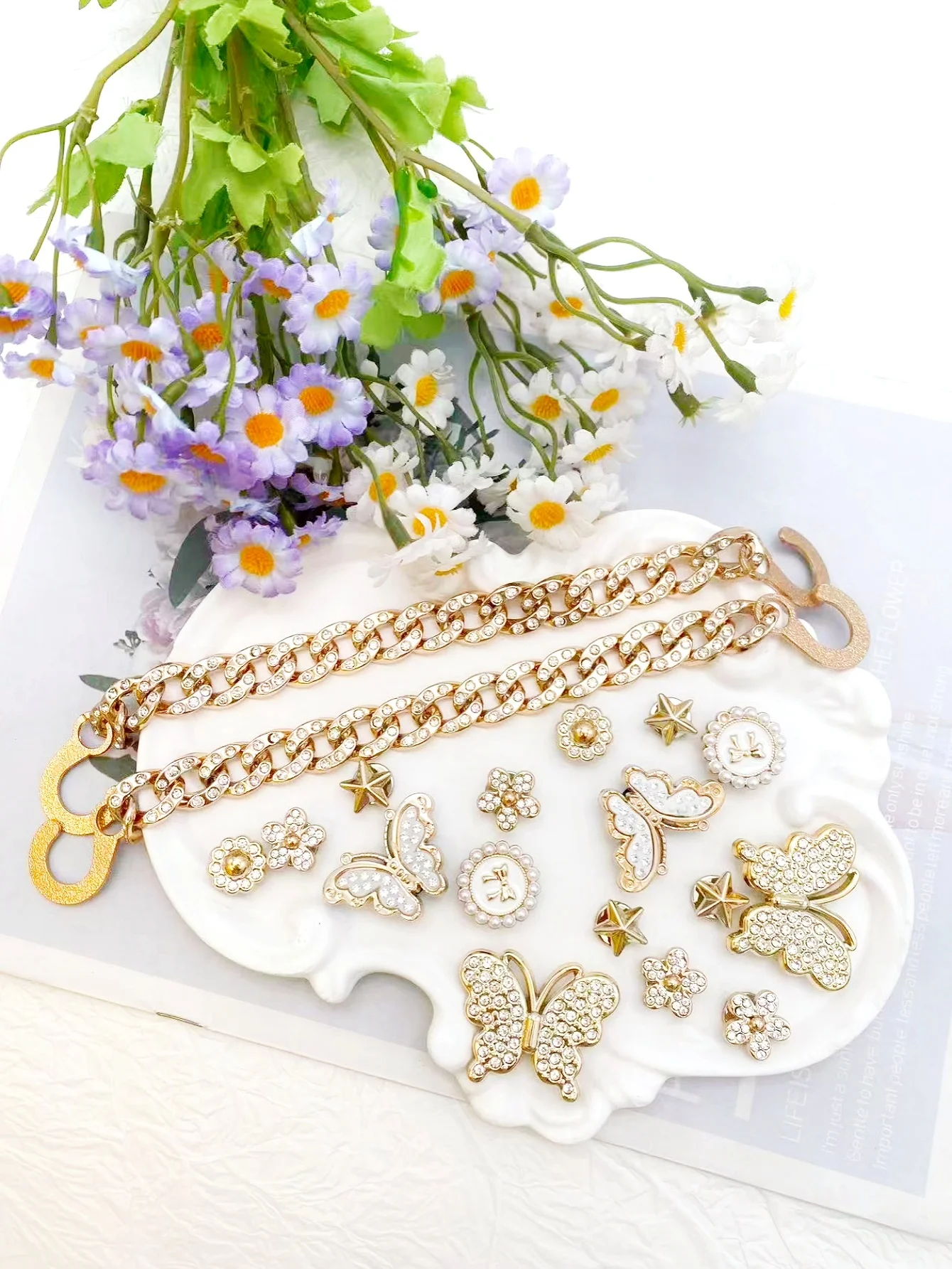 18 pieces of gold butterfly shoe decoration DIY casual shoe decoration - fun and multifunctional personalized shoe way