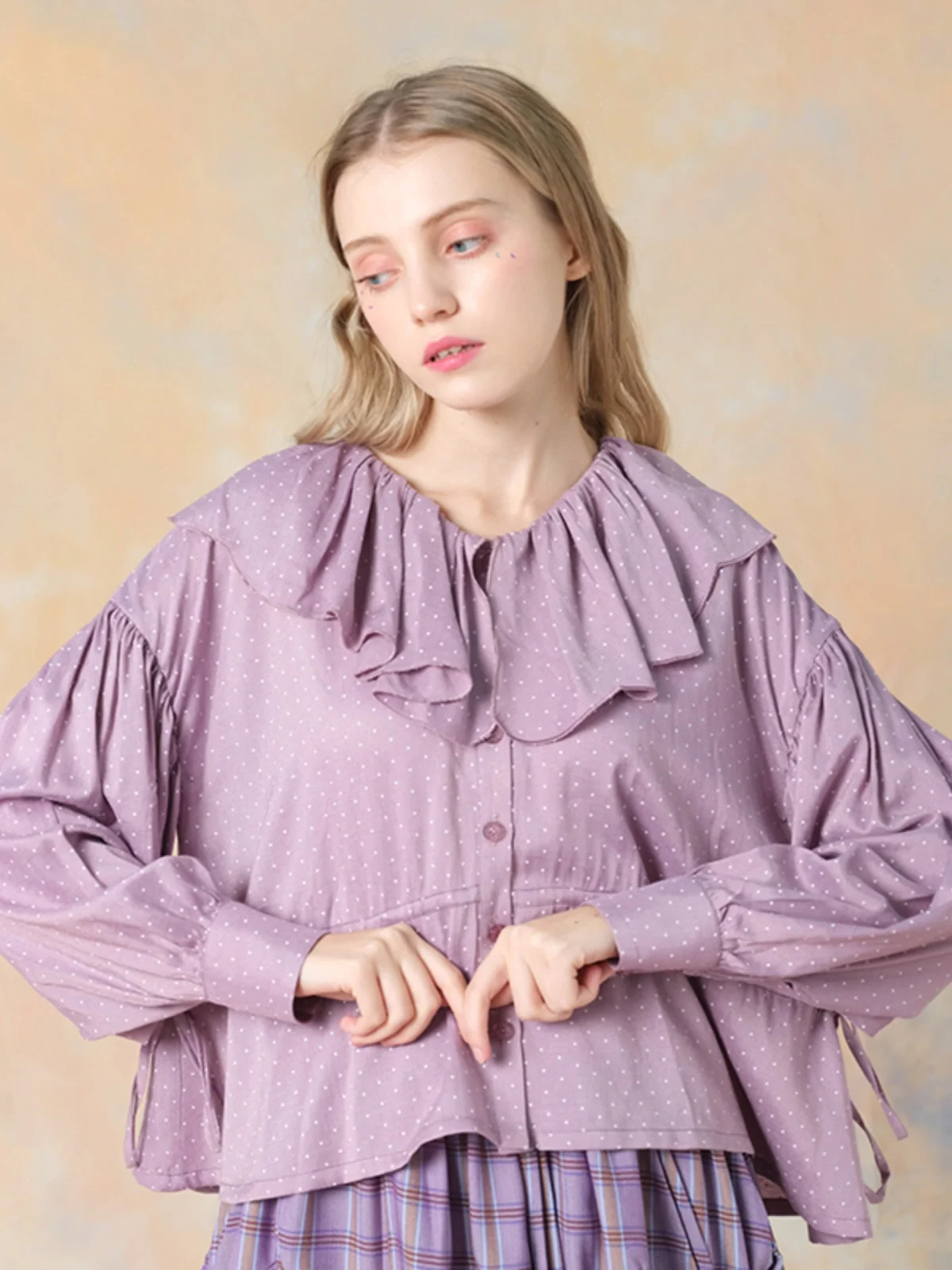 

ODD PSYCHE Льняная рубашка-жакет свободного кроя с V-образным вырезом и принтом в горошек индиго, универсальная модель с рукавами-колокол, оригинальный дизайн, весна 2020