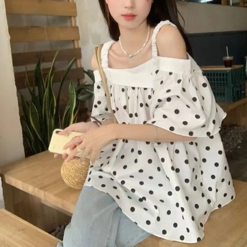 2024 Dames Zomer Mode Nieuwe Sexy One Line Nek Polka Point Off Shoulder Korte Stijl Elegantie Veelzijdige Band Chiffon Tops